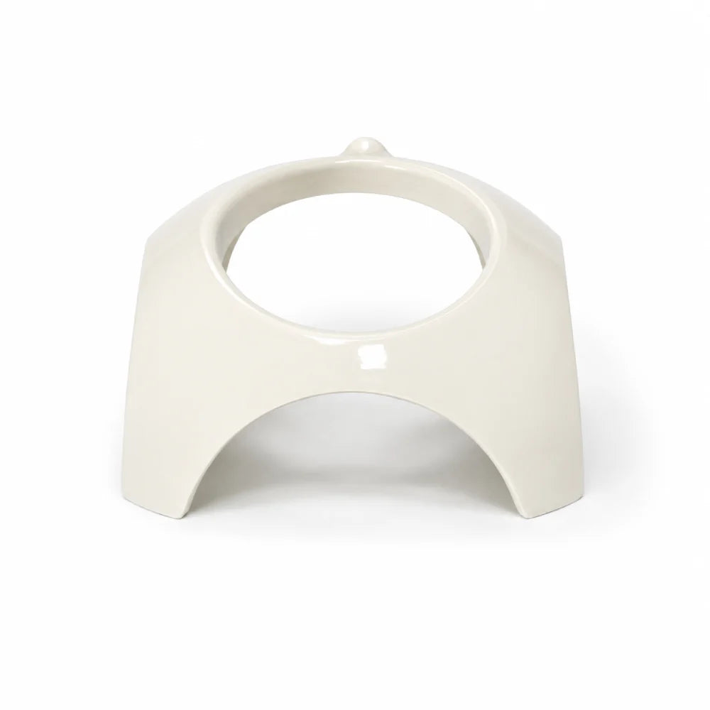 Base del comedero inclinado para mascotas en color marfil, material ABS resistente
